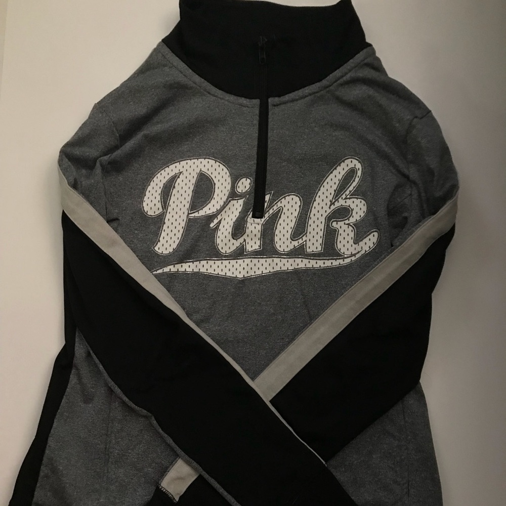 VS Pink ultimate quarter zip jacket ❤️😊
